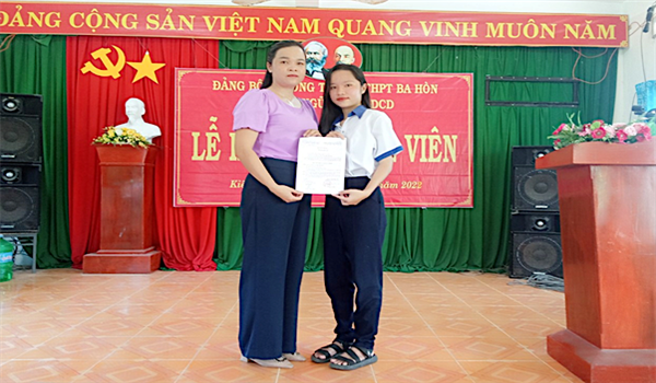 Vai trò, trách nhiệm của đảng viên, giáo viên trong bảo vệ nền tảng tư tưởng của Đảng